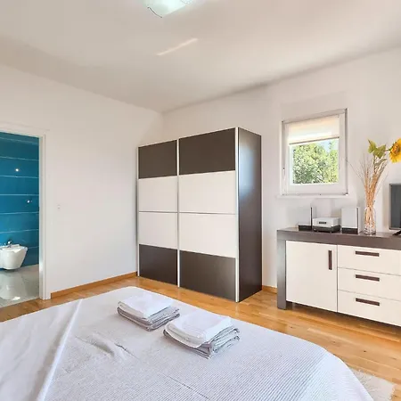Amelie Holiday home