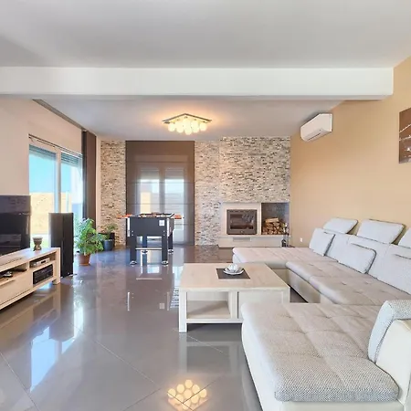 Amelie Holiday home